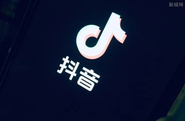 抖音张楠的个人资料简介 她今年多大了？