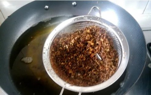重庆火锅底料的做法是怎样的?