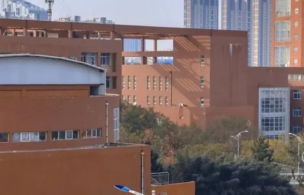 济宁学校排名