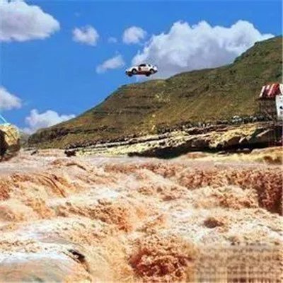 柯受良飞越黄河视频怎么回事 为什么飞越黄河?开的什么车