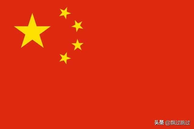 三万预算（拿来装b），是买lv的包包还是vca的手链？