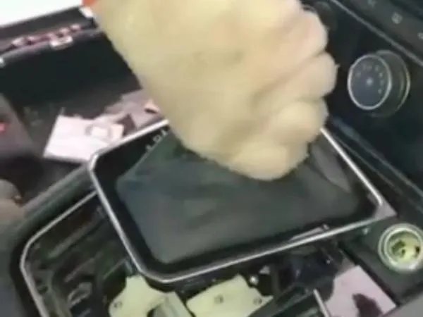 起亚k3手动挡挡吧怎么拆