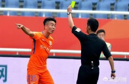 山东鲁能0:2输给贵州,戴琳在比赛中又暴怒质问裁判,大家怎么看戴琳的问题?