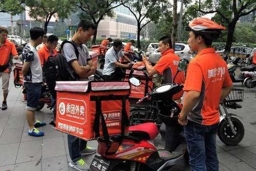 上海每2.5天就有1名外卖员伤亡,我们应该如何保护外卖员?