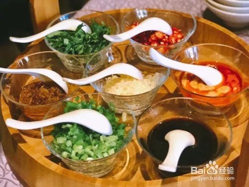 粥火锅有什么必点的搭配?