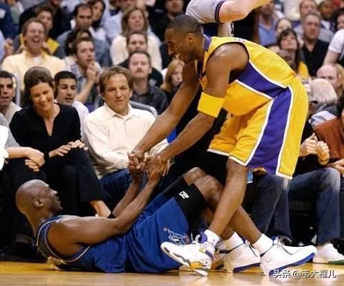 NBA乔丹和科比谁更厉害，为什么？