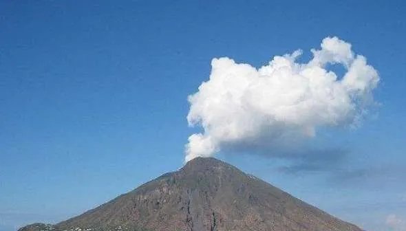 世界上最大的火山排名,十大火山爆发足以毁灭地球万物
