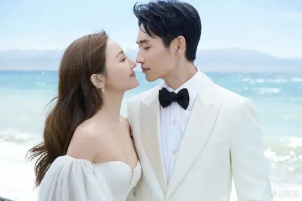 魏晨卡点晒婚纱照，他的女友也是圈内人吗？