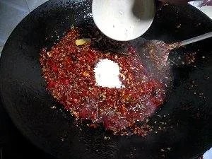重庆火锅底料的做法是怎样的?