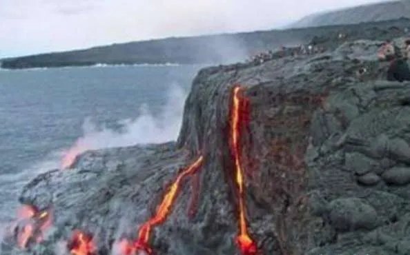 世界上最大的火山排名,十大火山爆发足以毁灭地球万物