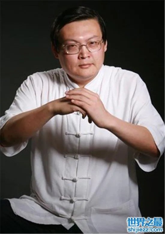 梁宏达事件始末,他竟然质疑雷锋同志?
