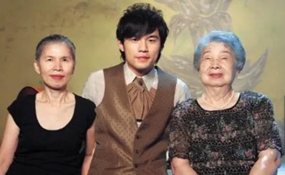 叶惠美是不是日本人？
