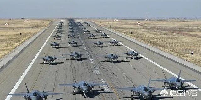 美国军队中有没有阅兵式?