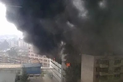 昆明厂房发生爆炸是怎么回事?