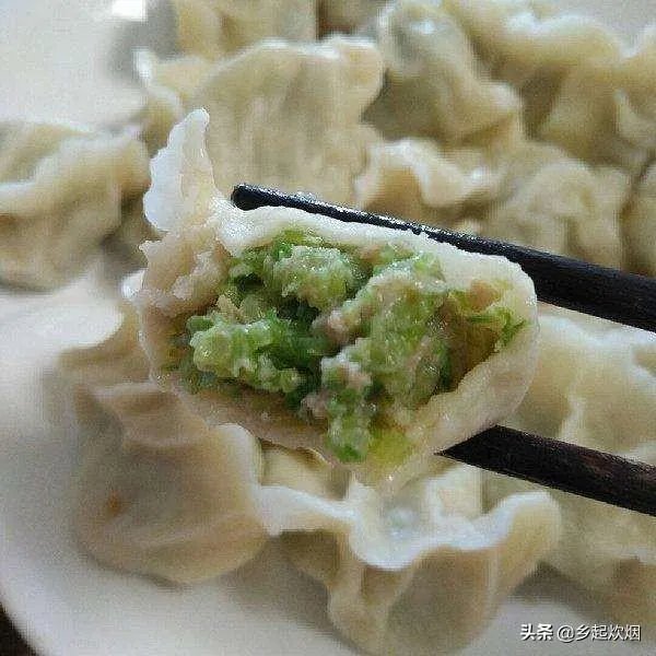芹菜猪肉馅水饺的做法步骤图，怎么做好吃？