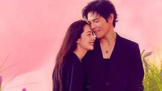 曝郭碧婷中秋夜产女,谁在郭碧婷身边陪产?