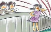 90后姑娘凌晨跳江救回轻生男！男子究竟为何会轻生？