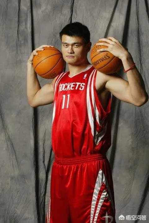 姚明入选名人堂,他在NBA历史上能排第几?