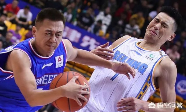 塔瑞克,加尼尤首场数据全挂0,并送出四个犯规。同时没投篮没防守,他是不是被夸大了?