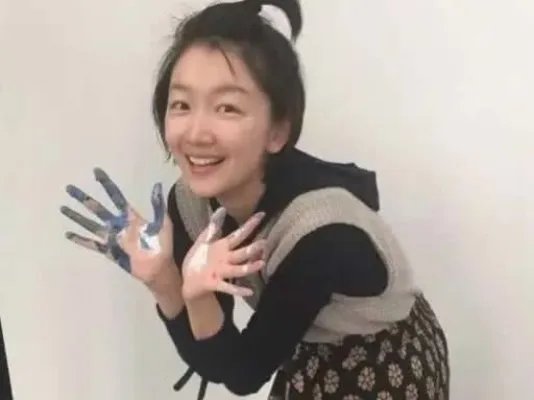 周冬雨替身什么样子照片：周冬雨替身到底是怎么回事